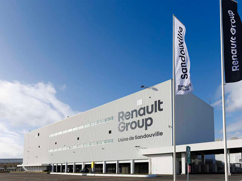 Renault Group prende il pieno controllo di Flexis: avanti tutta verso la rivoluzione elettrica